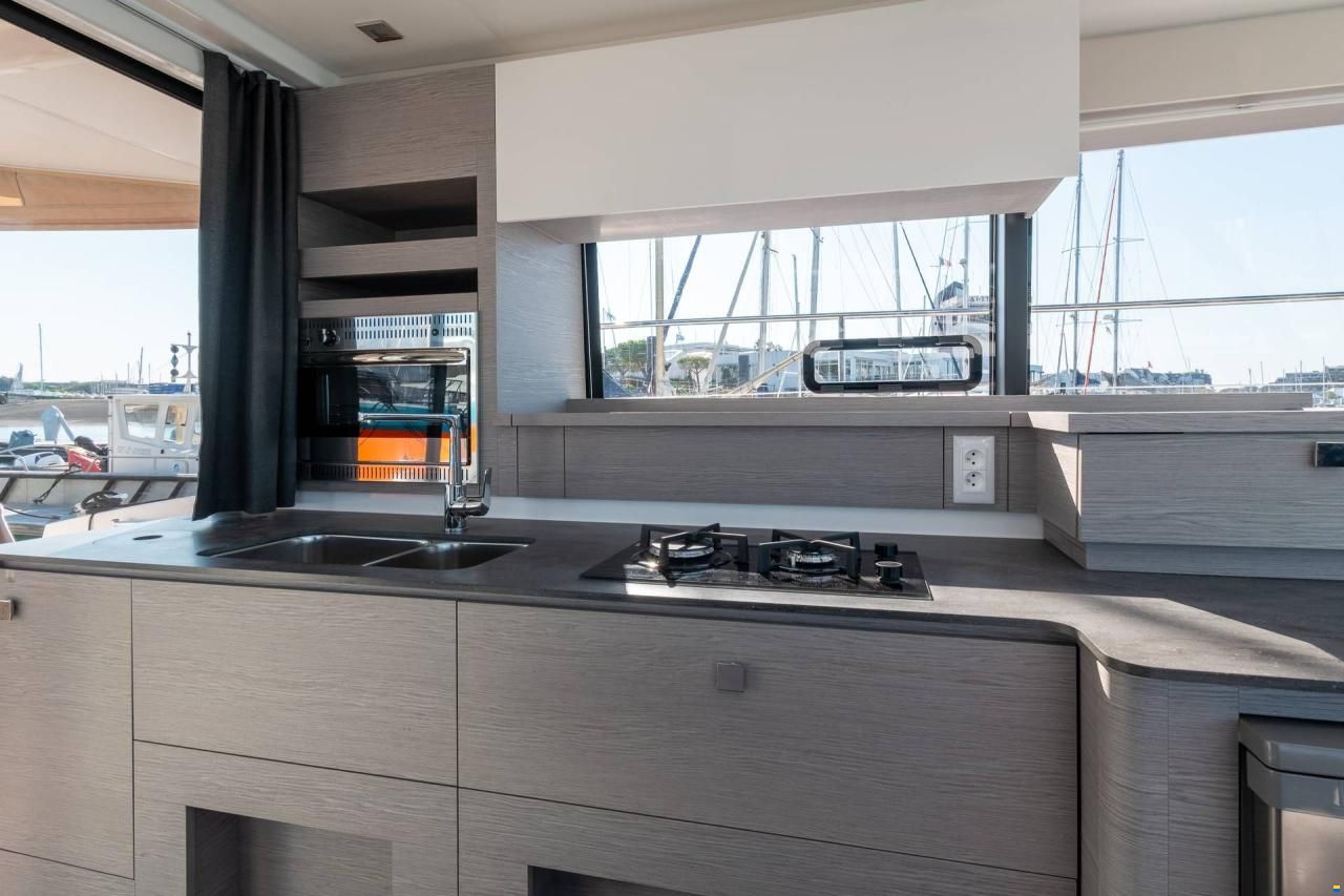 Fountaine-Pajot MY4.S