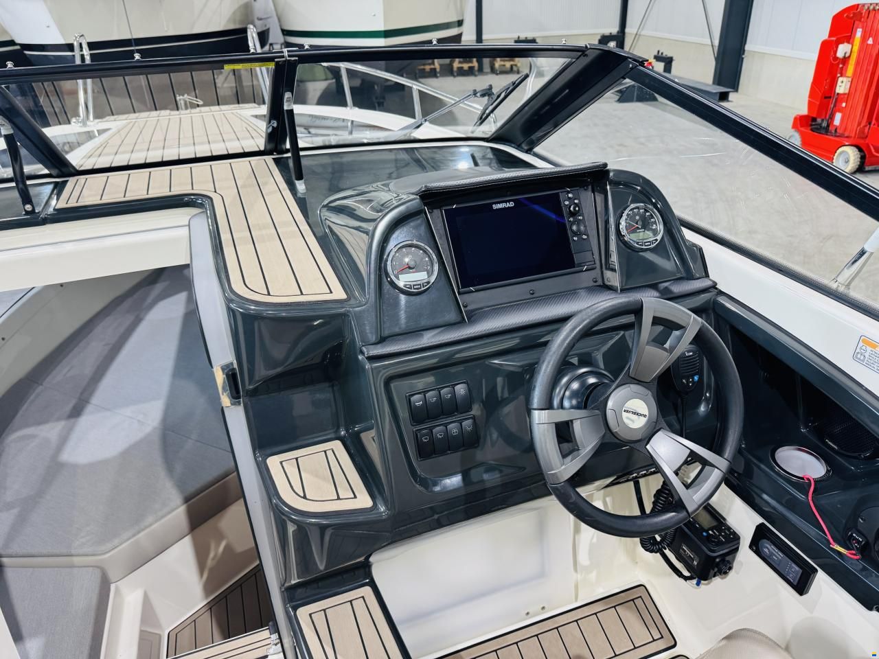 Quicksilver 755 Cruiser