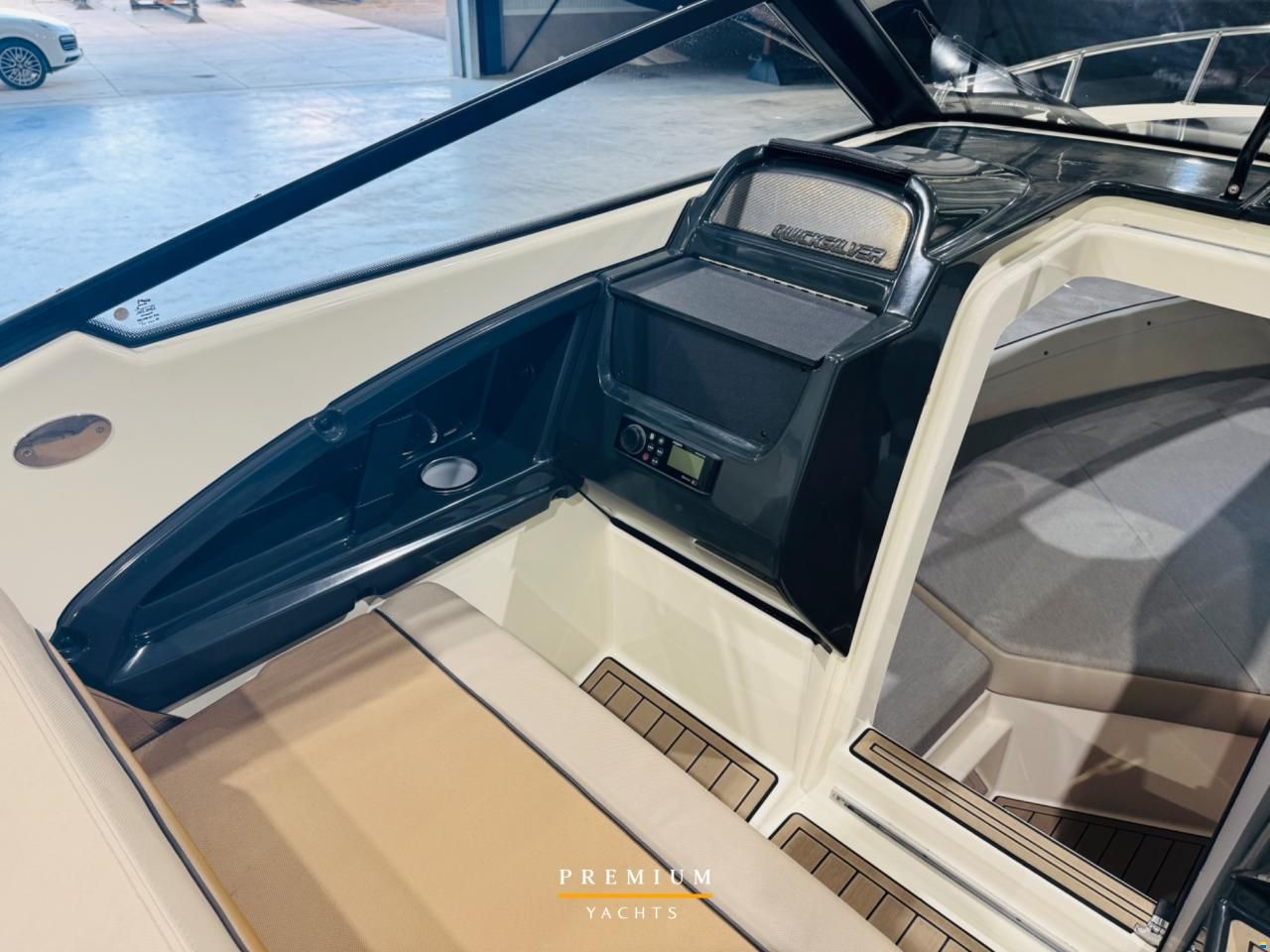 Quicksilver 755 Cruiser