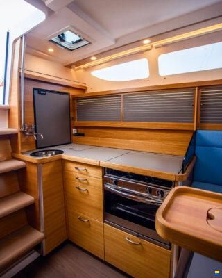 Dragonfly 36 ft Performance Model