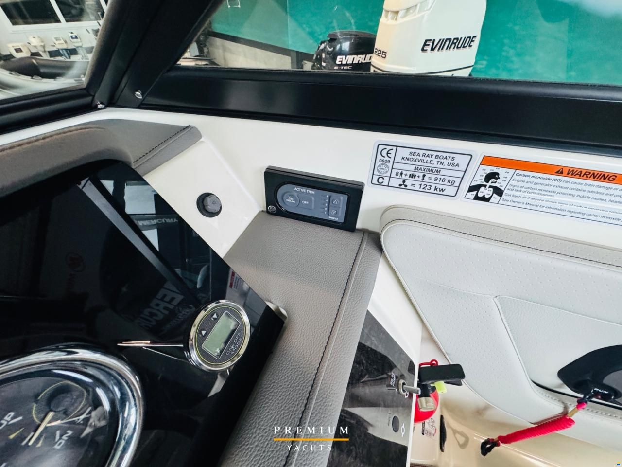 Sea Ray SPX 190 OB