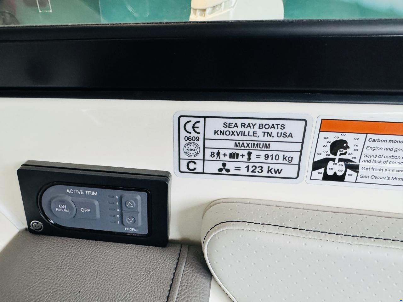 Sea Ray SPX 190 OB
