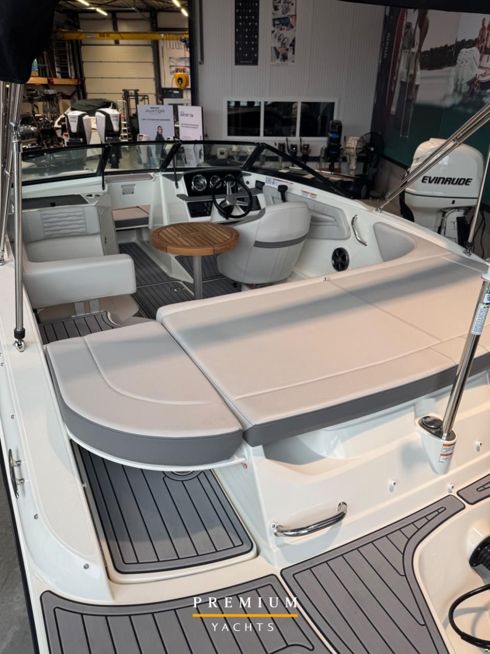 Sea Ray SPX 190 OB