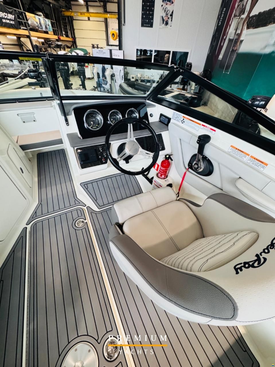 Sea Ray SPX 190 OB