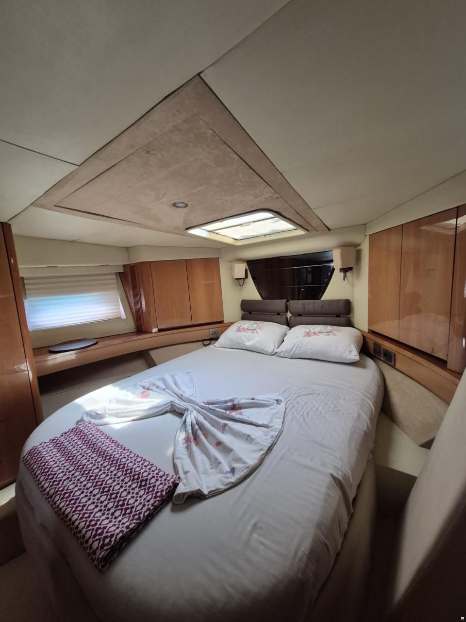 Sealine T60