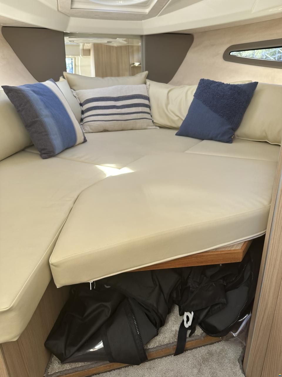 Cranchi Endurance 30
