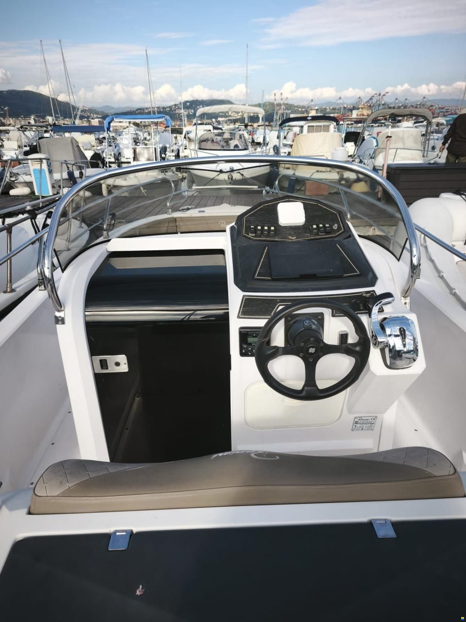 Ranieri Voyager 23
