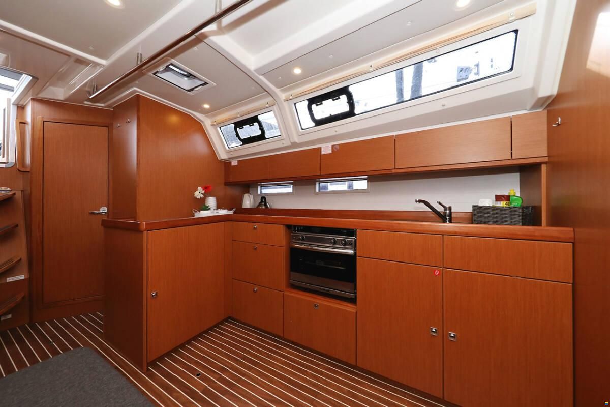 Bavaria CRUISER 46