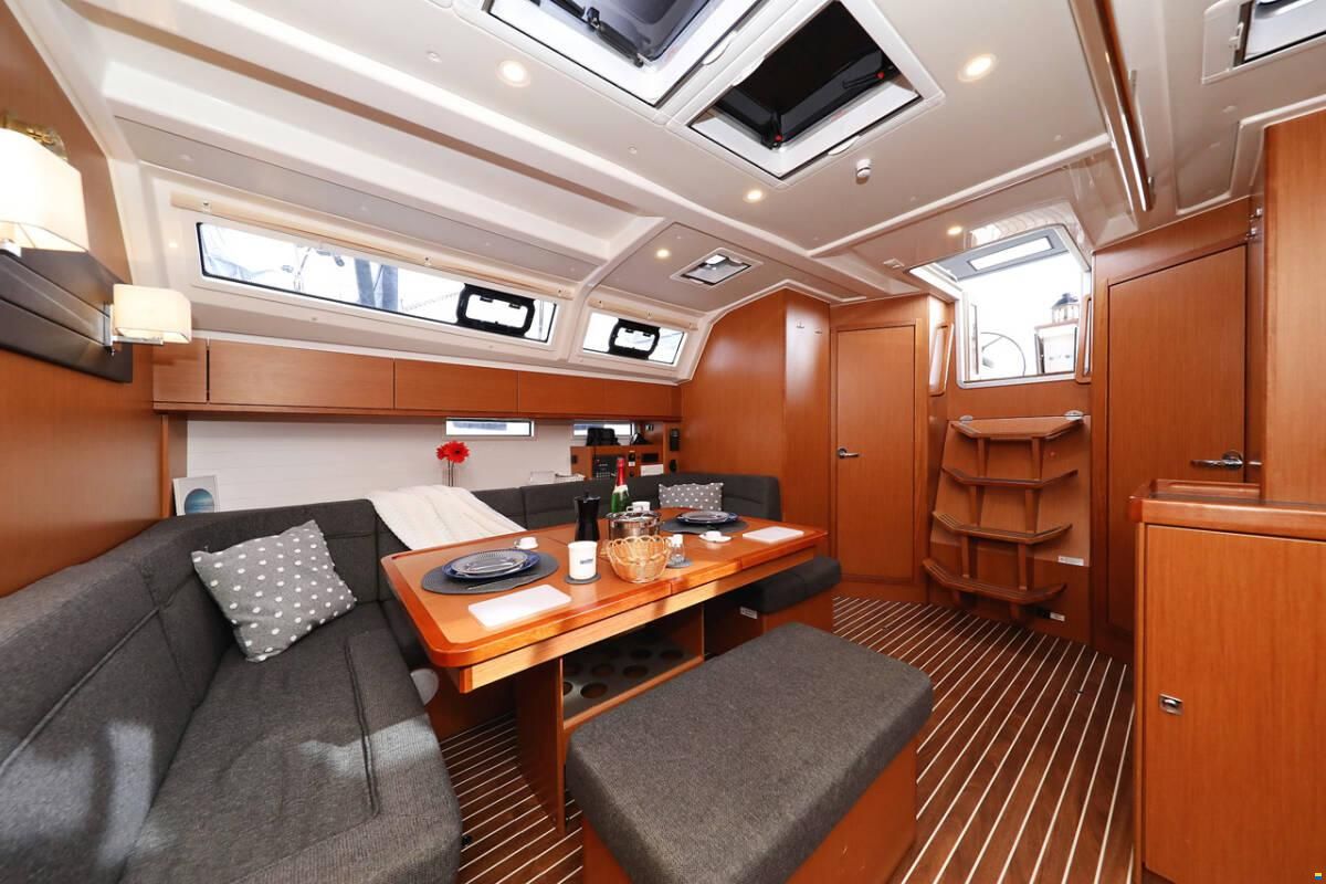 Bavaria CRUISER 46