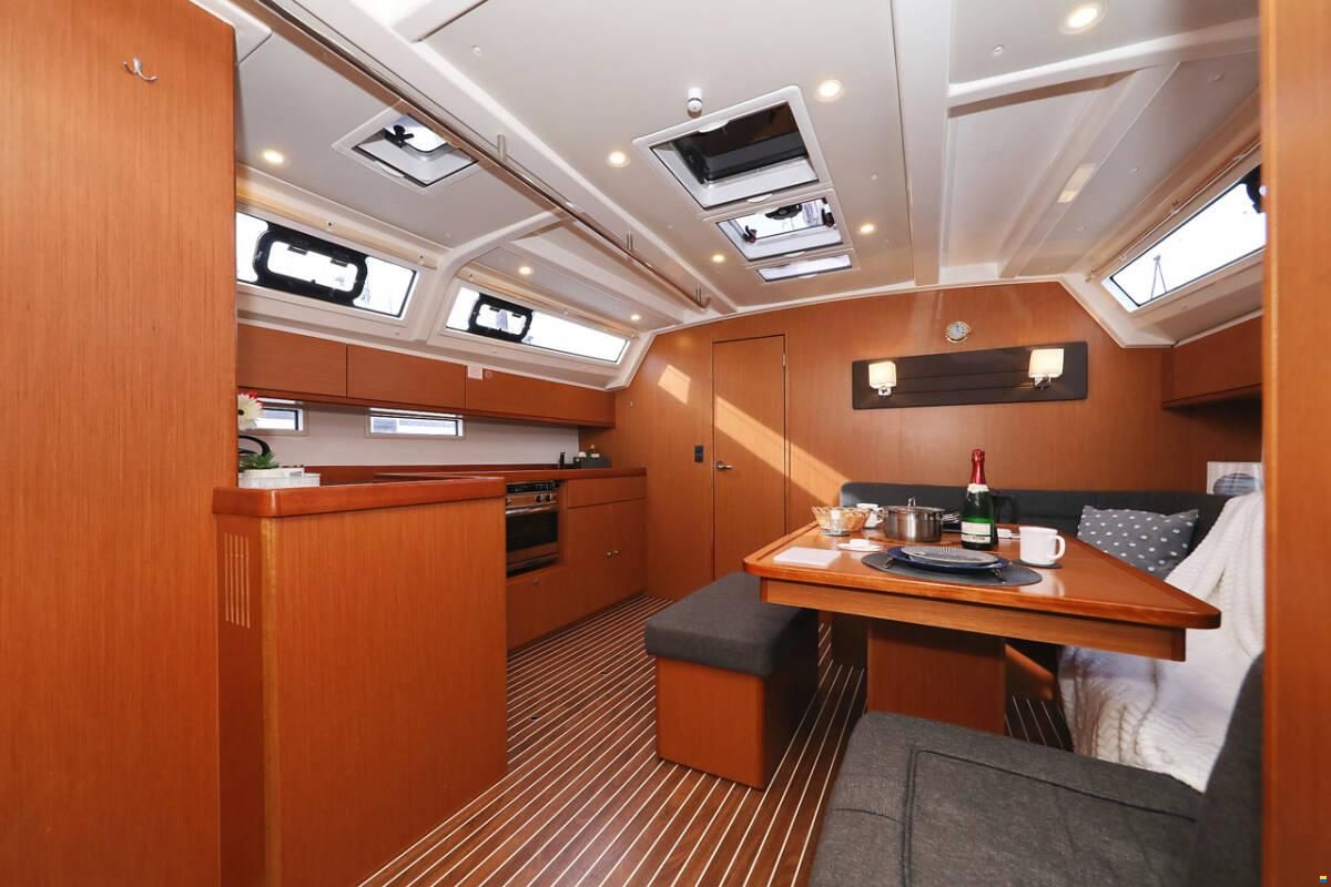 Bavaria CRUISER 46