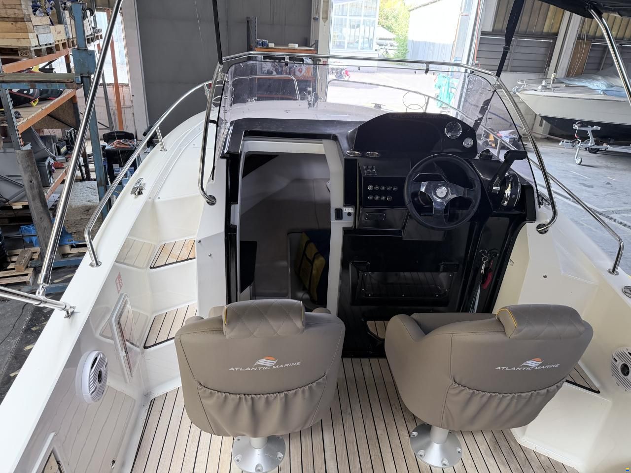 Atlantic Marine 690 Sun Cruiser