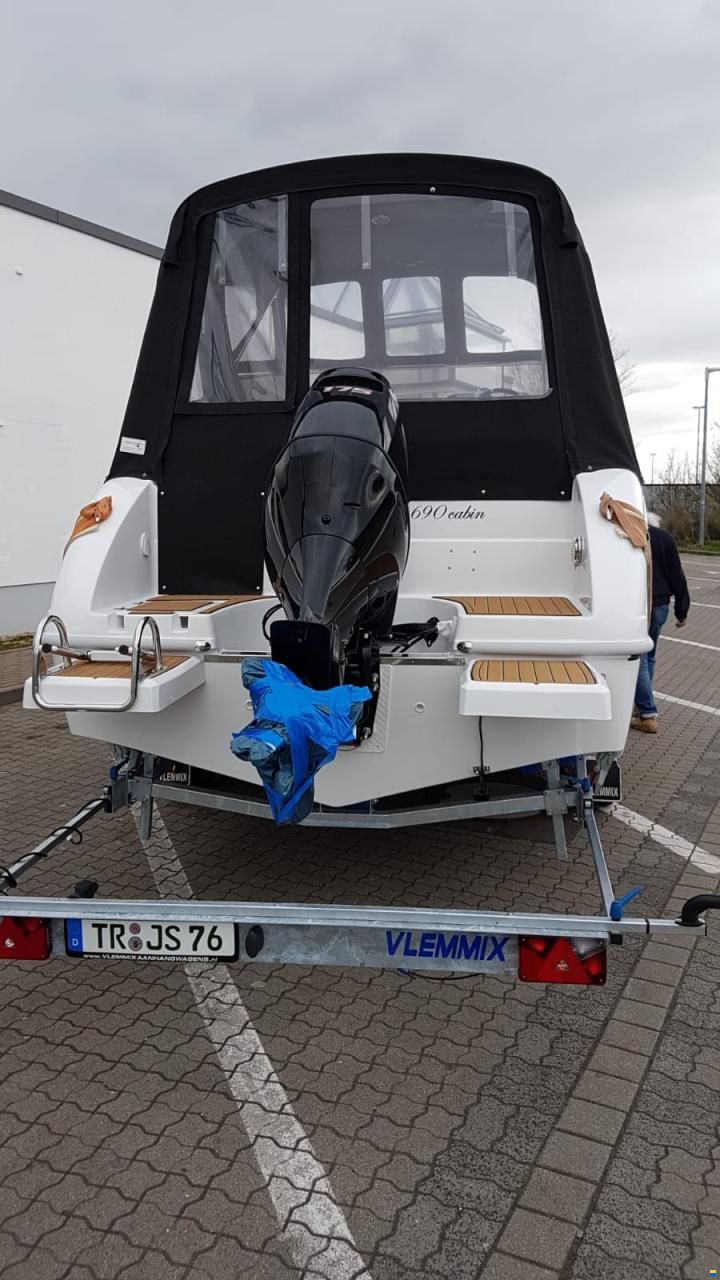Saver 690 Cabin