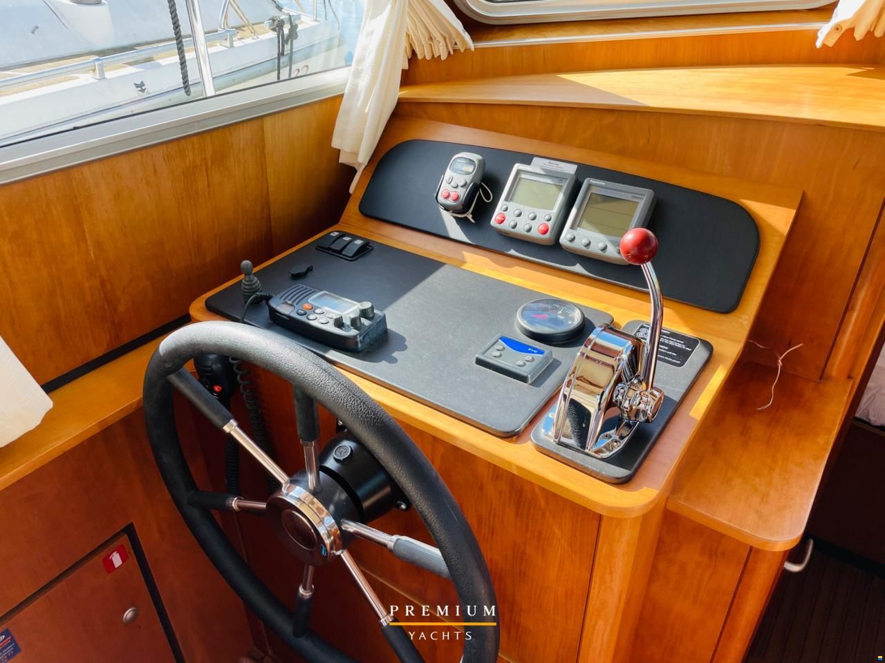 Linssen 29.9 sedan