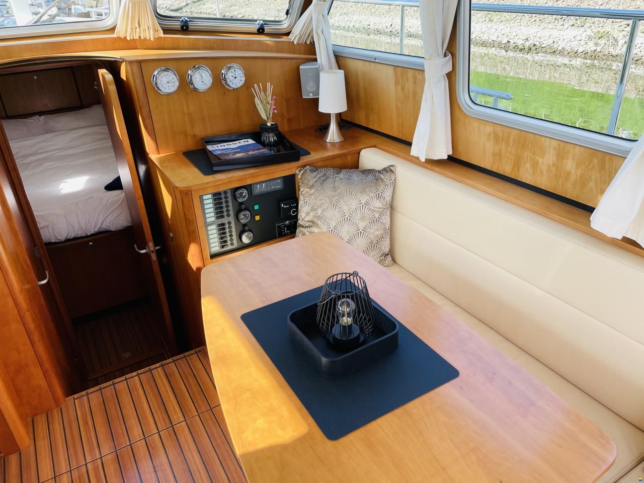 Linssen 29.9 sedan