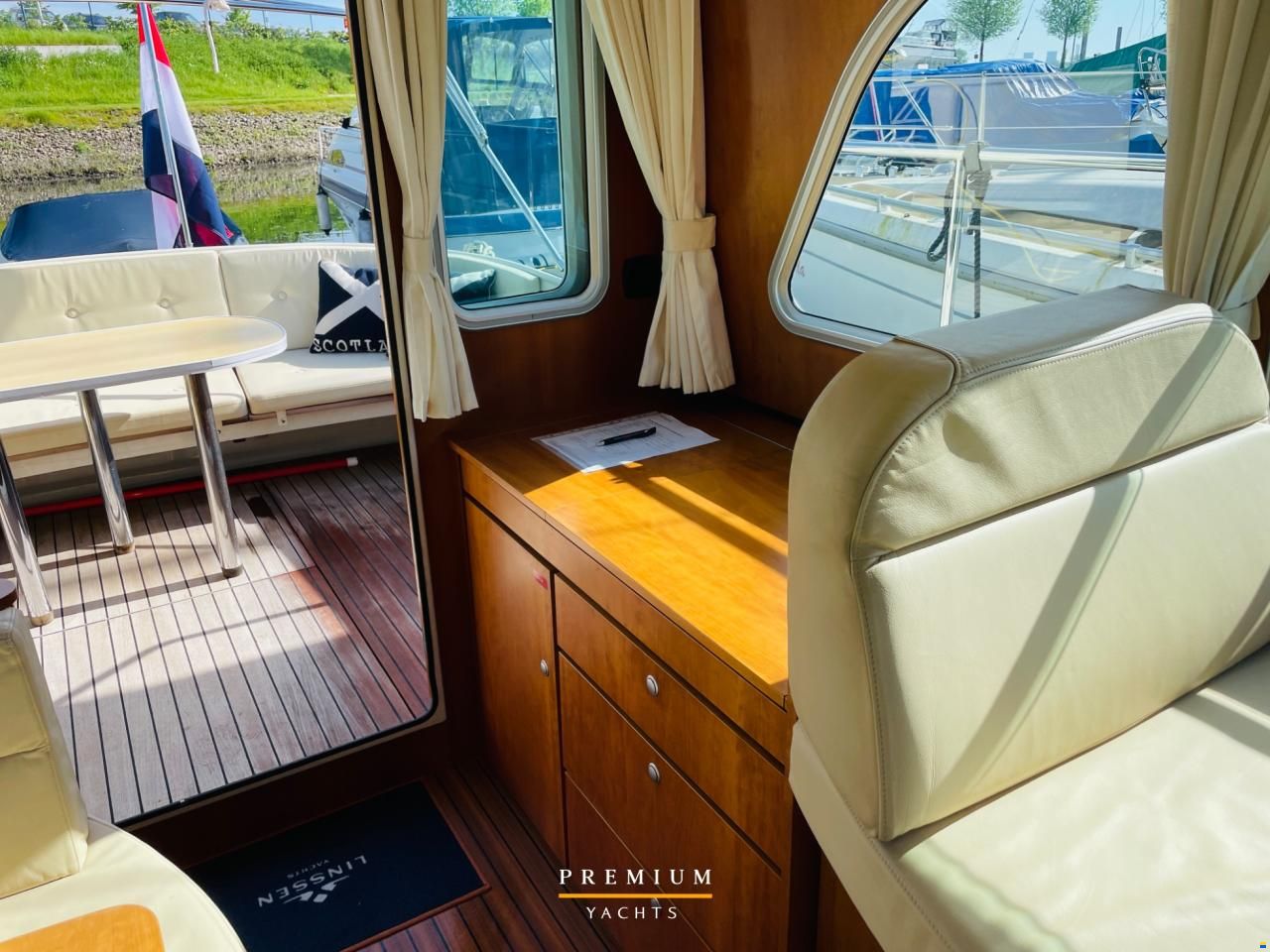 Linssen 29.9 sedan