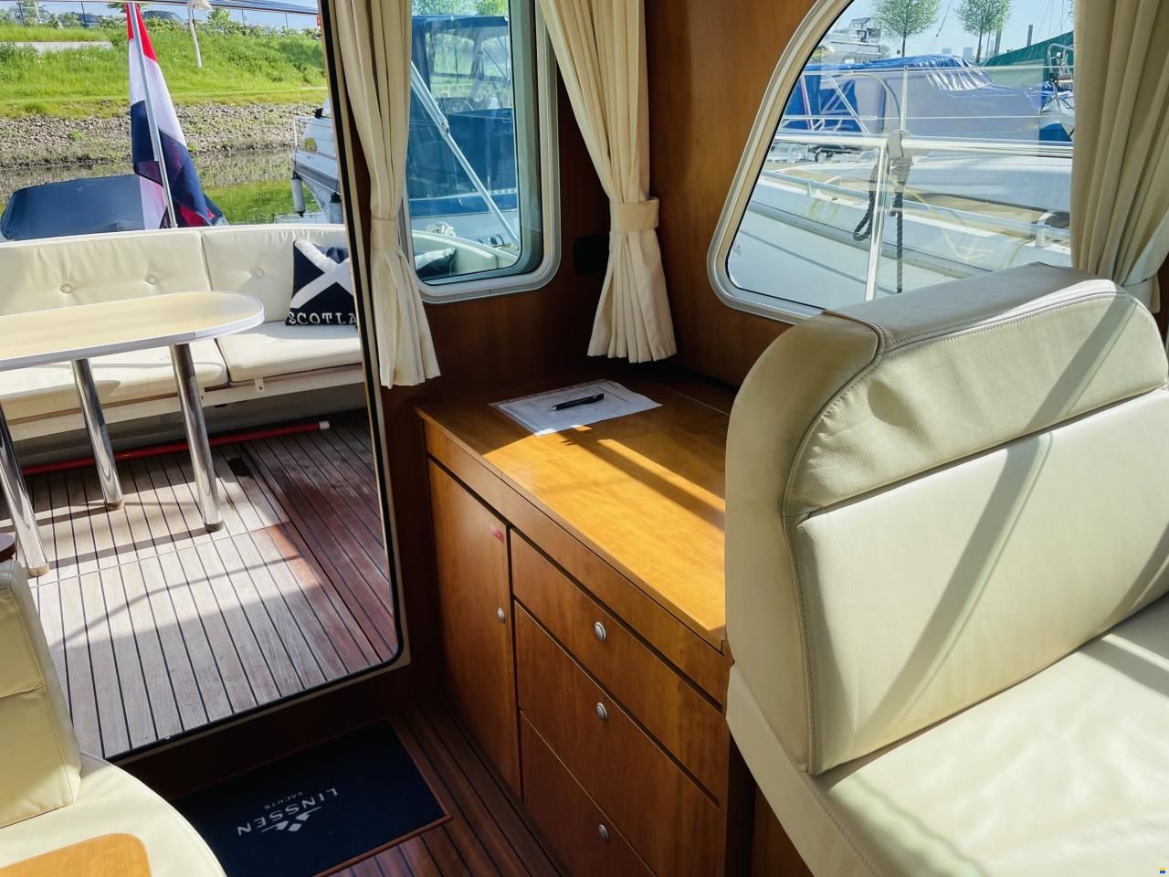 Linssen 29.9 sedan