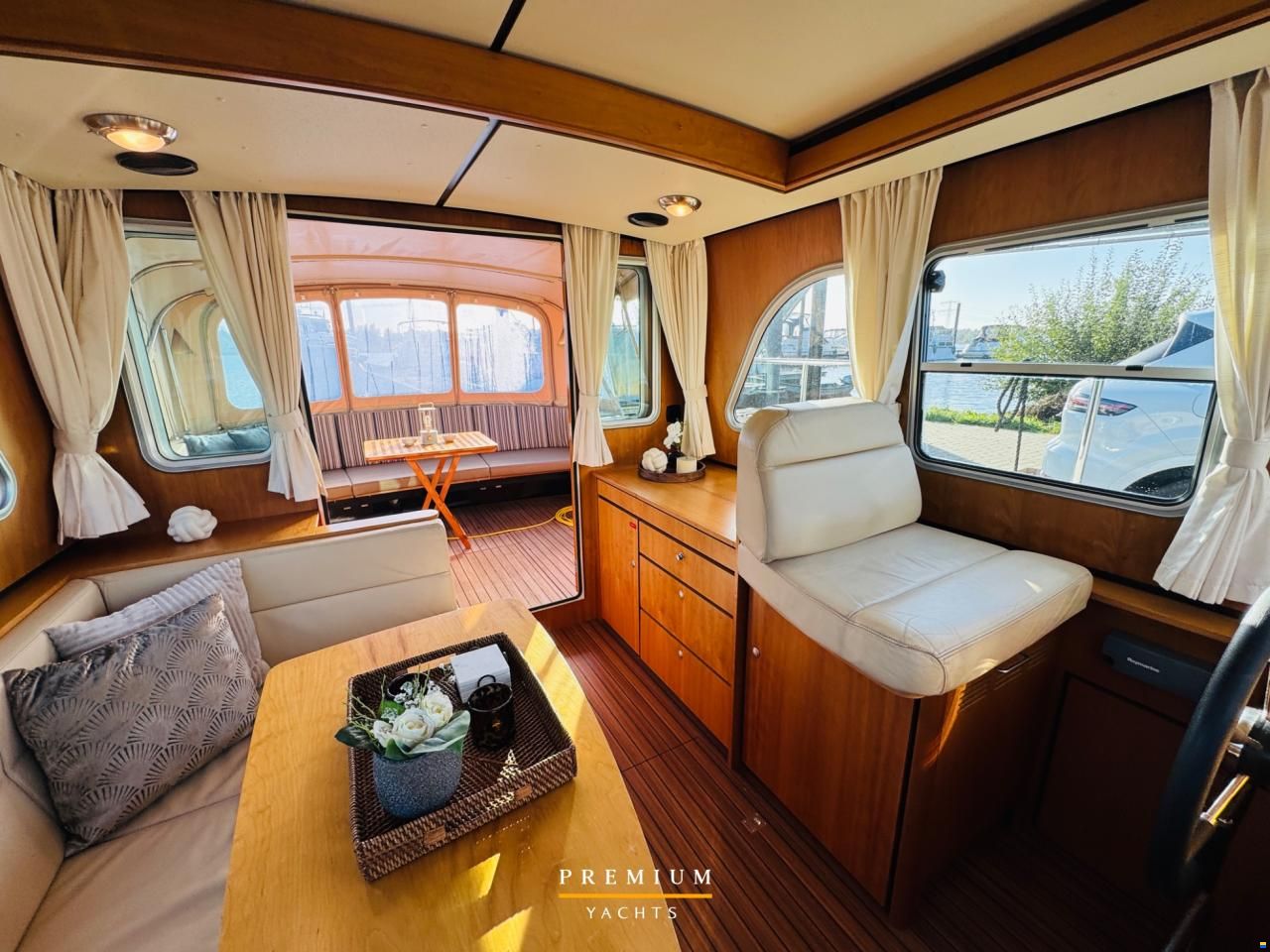 Linssen Grand Sturdy 29.9 sedan