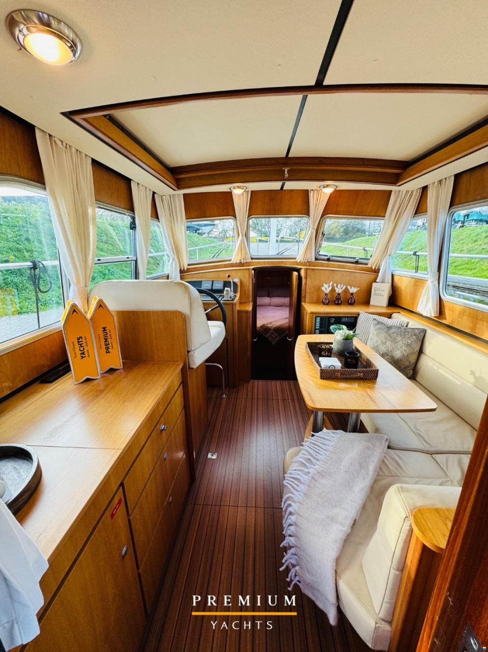 Linssen Grand Sturdy 29.9 sedan
