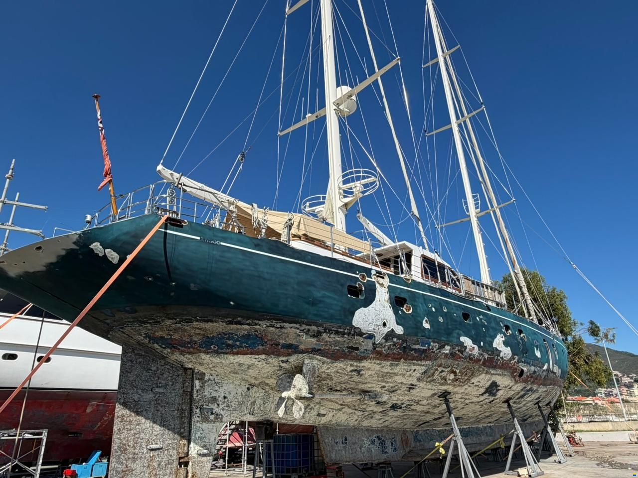 Motorsailer