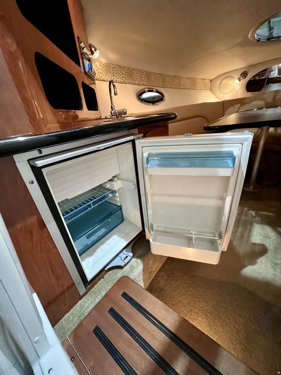 Crownline 266 SC