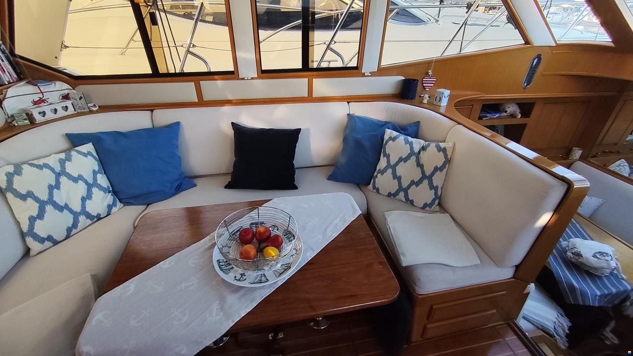 Astor 44