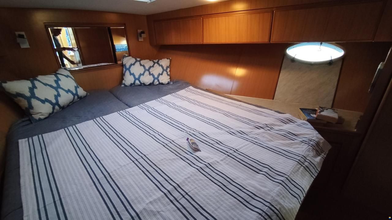 Astor 44