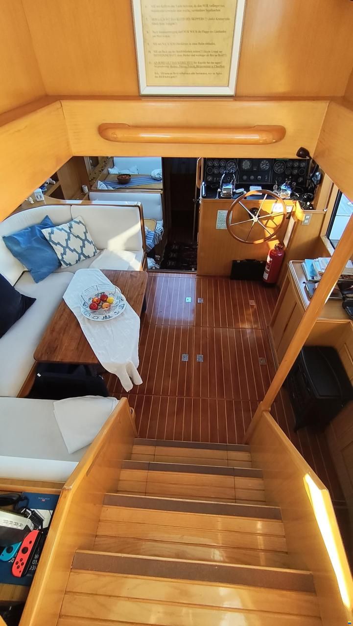 Astor 44
