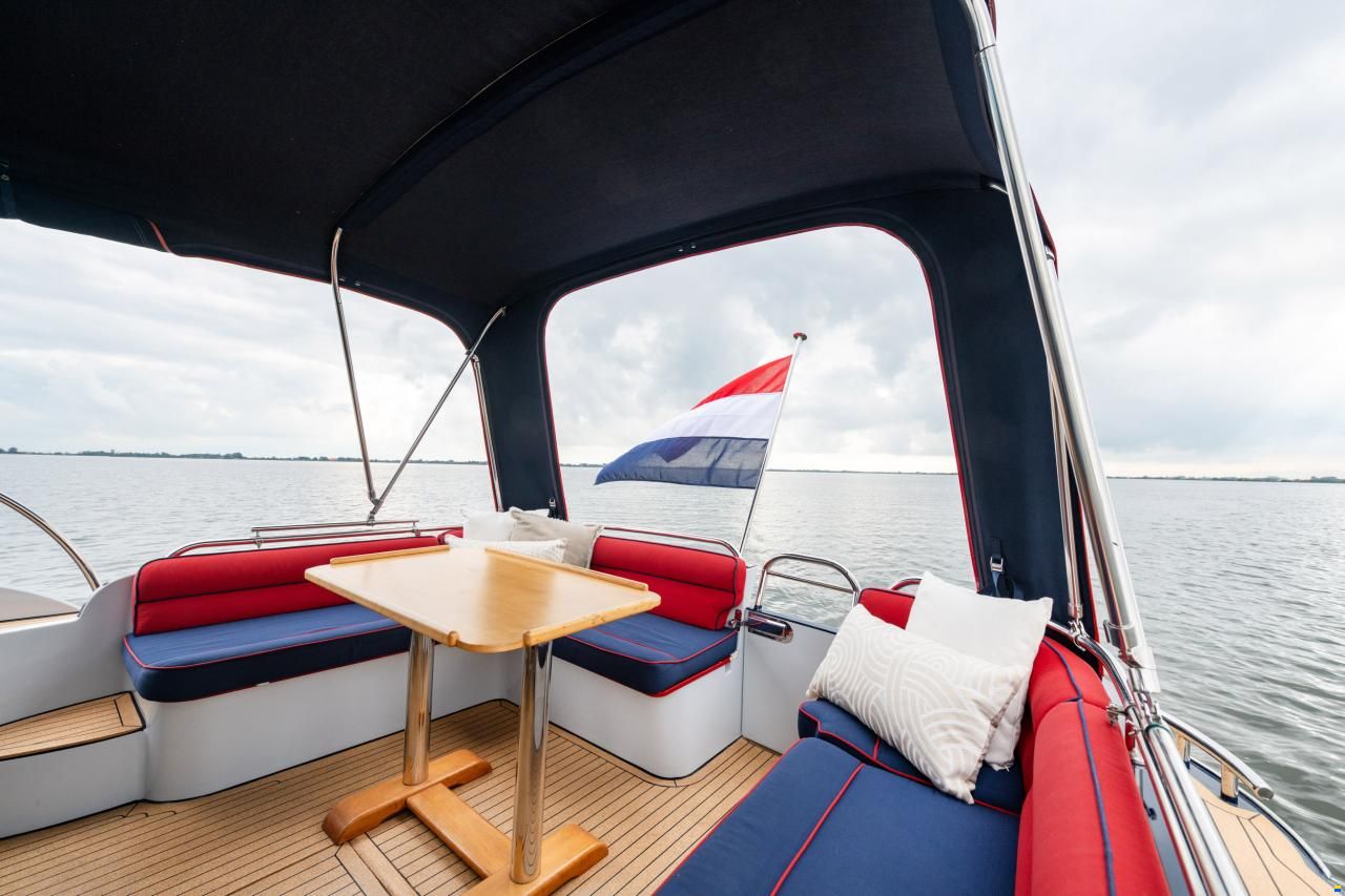 Thomasz Tristan 32 Cabrio