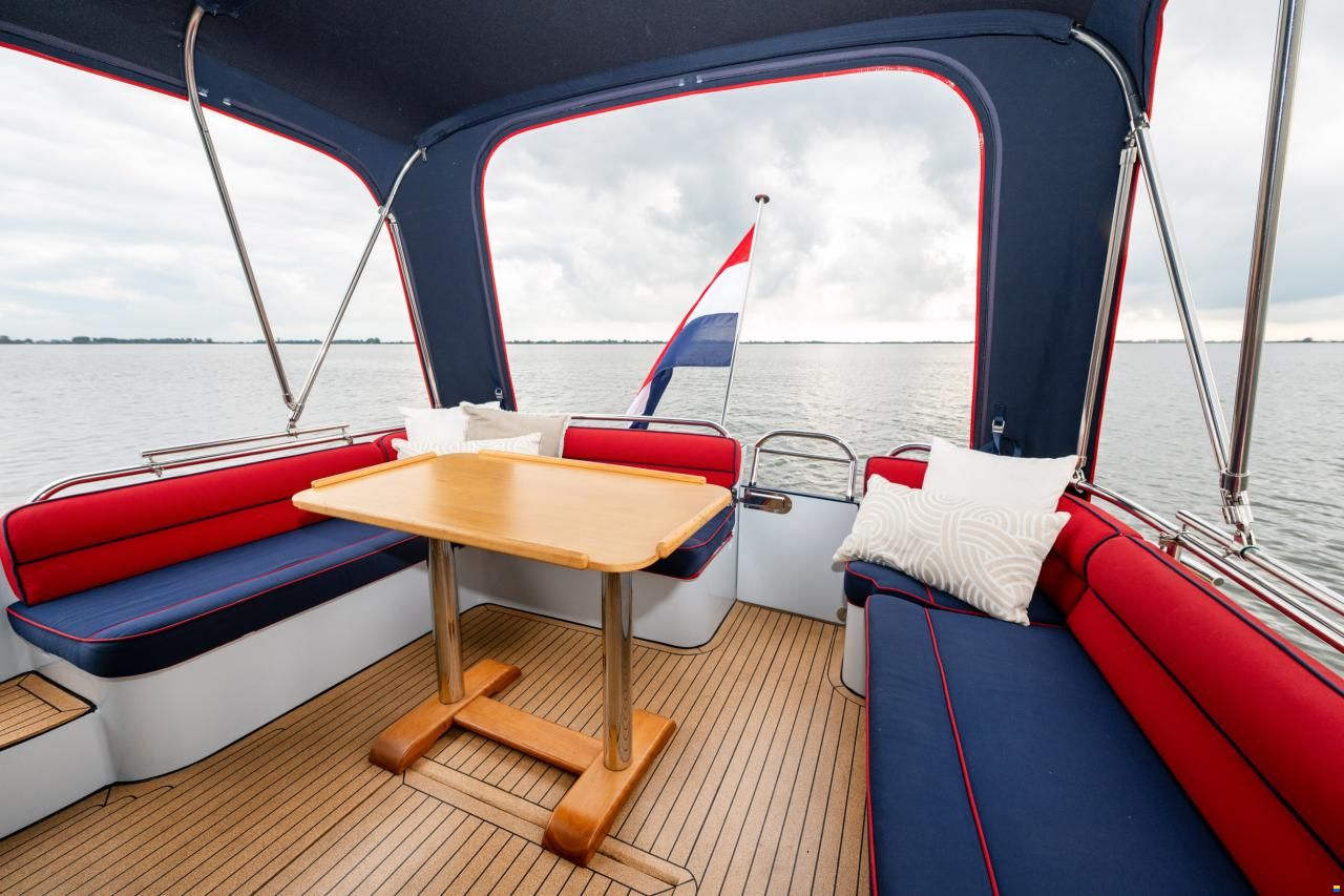 Thomasz Tristan 32 Cabrio