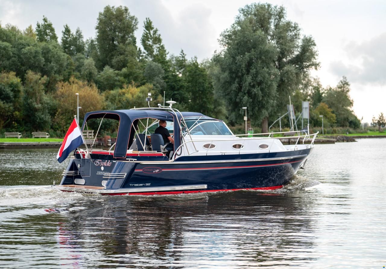 Thomasz Tristan 32 Cabrio