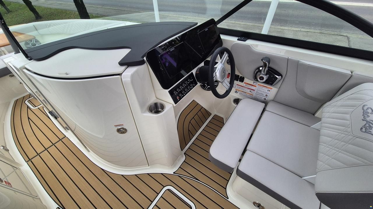 Sea Ray SDX 230 Europe