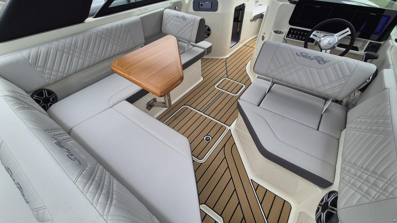 Sea Ray SDX 230 Europe
