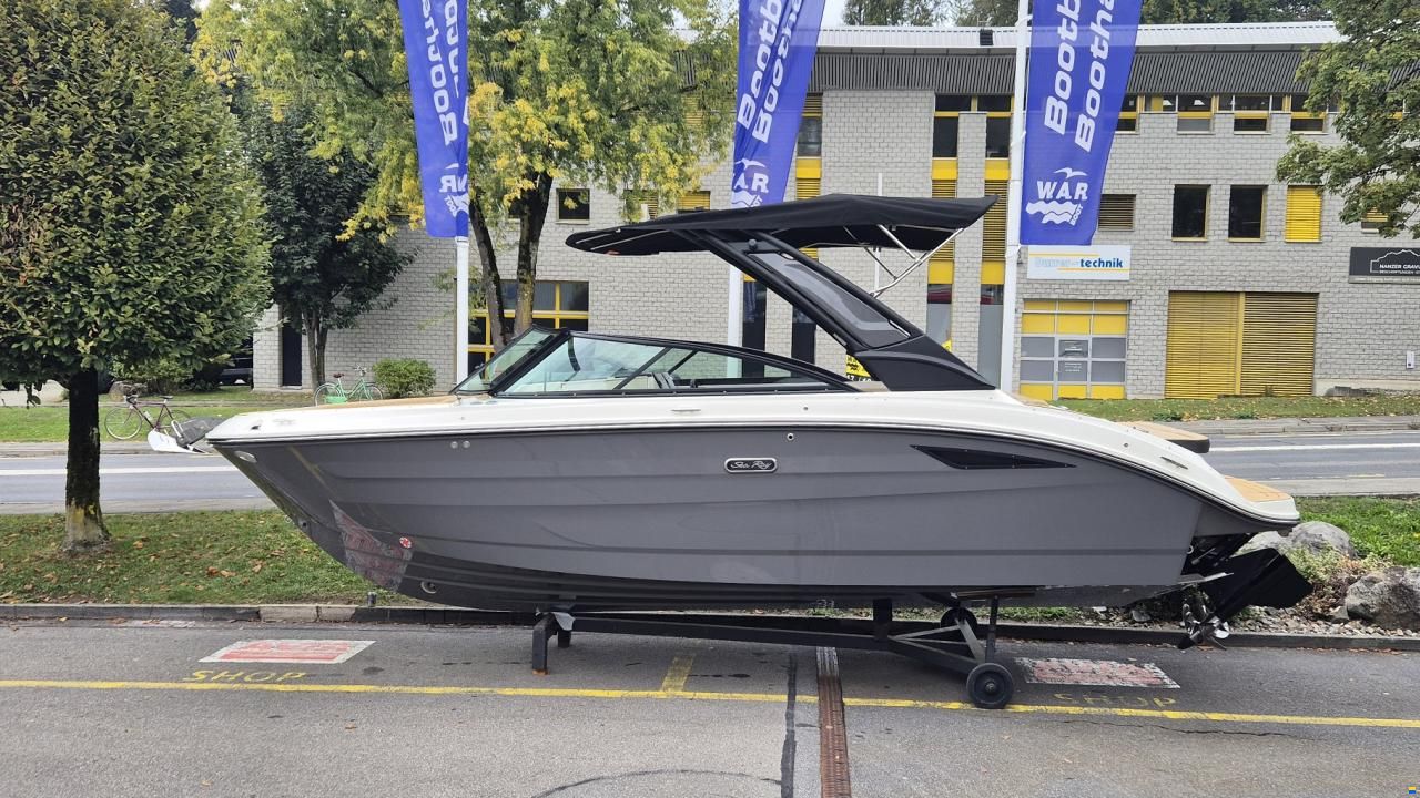 Sea Ray SDX 250 Surf Europe