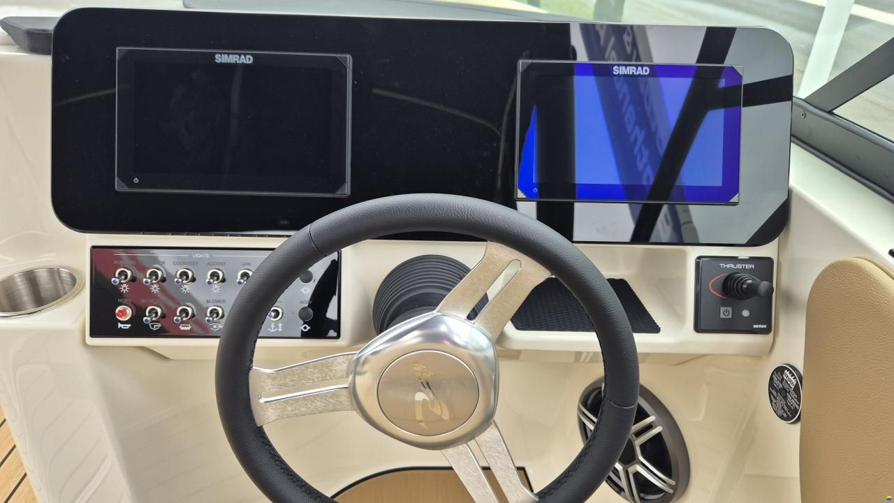Sea Ray SDX 250 Surf Europe