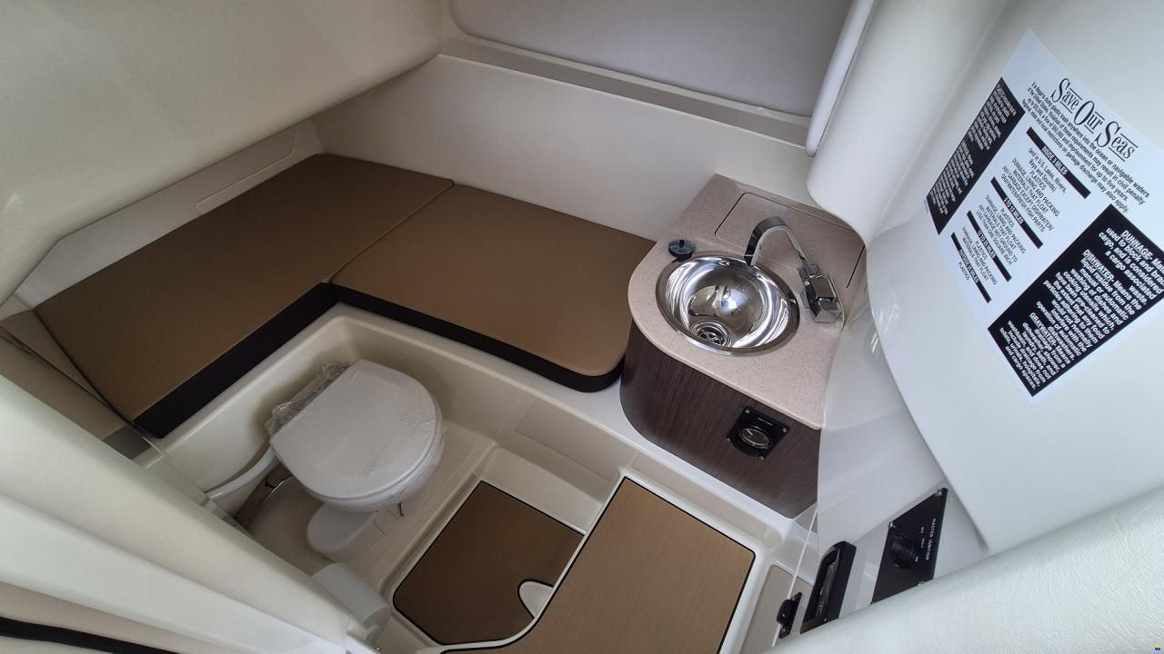 Sea Ray SDX 270 Europe