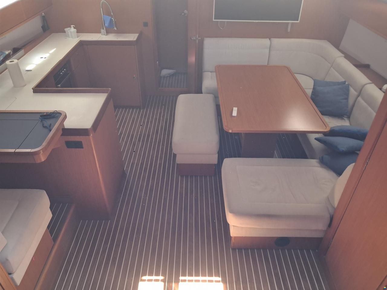 Bavaria 51 cruiser