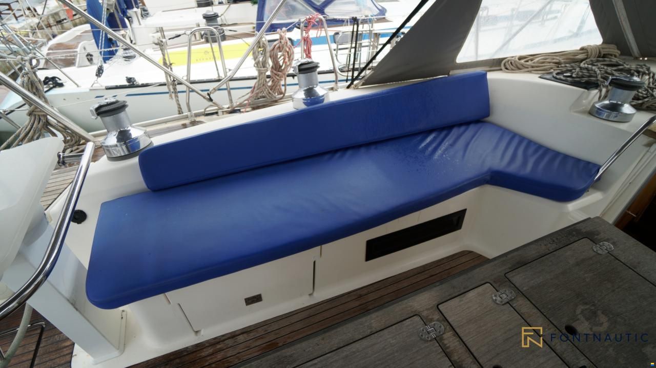 Bavaria 55