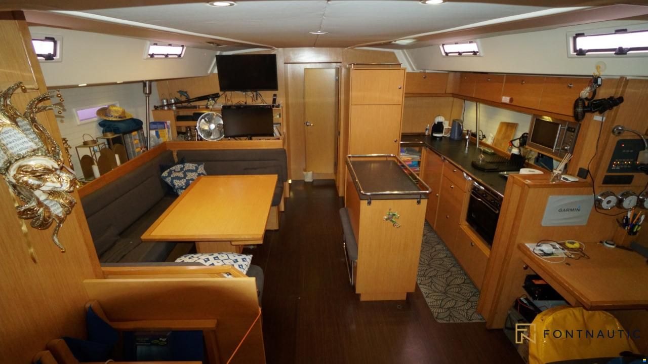 Bavaria 55