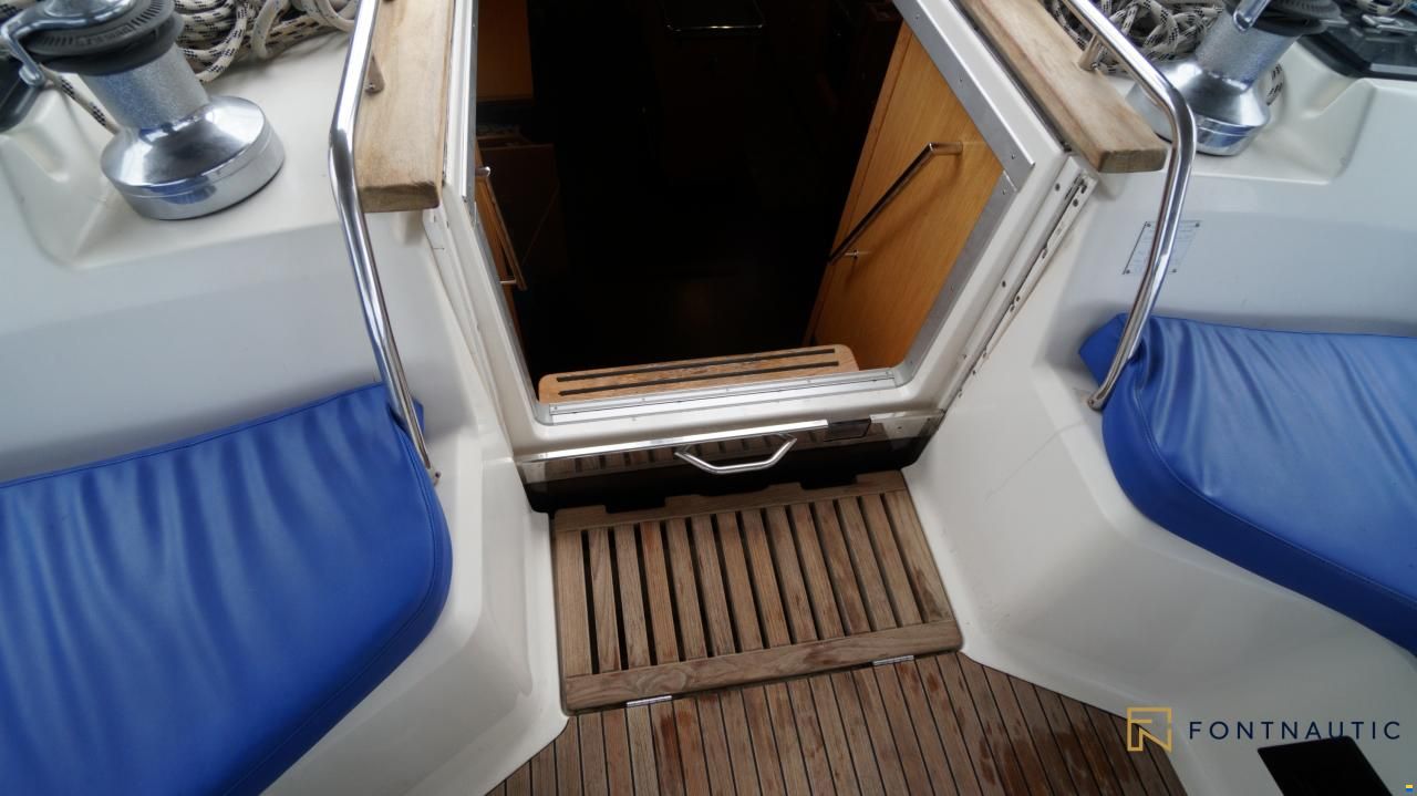 Bavaria 55