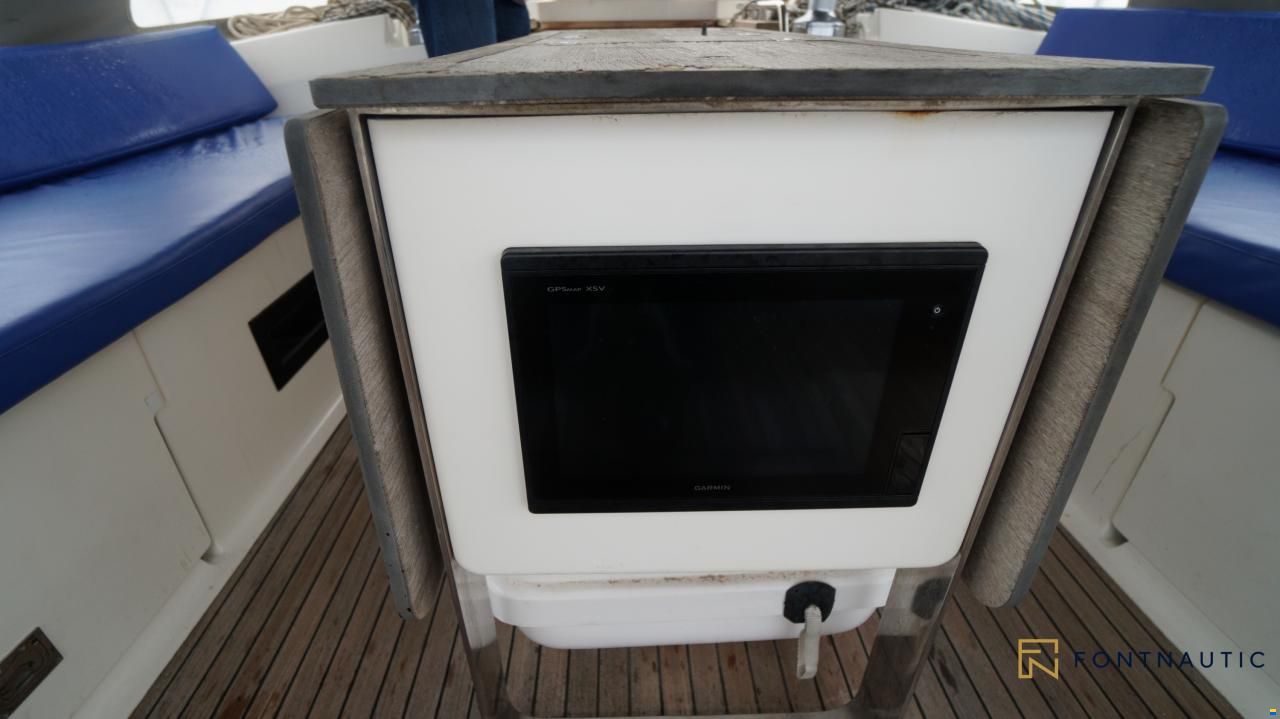 Bavaria 55