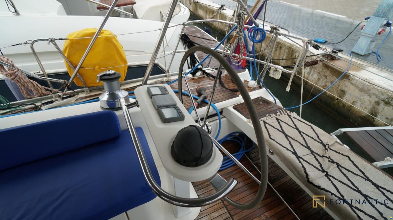 Bavaria 55
