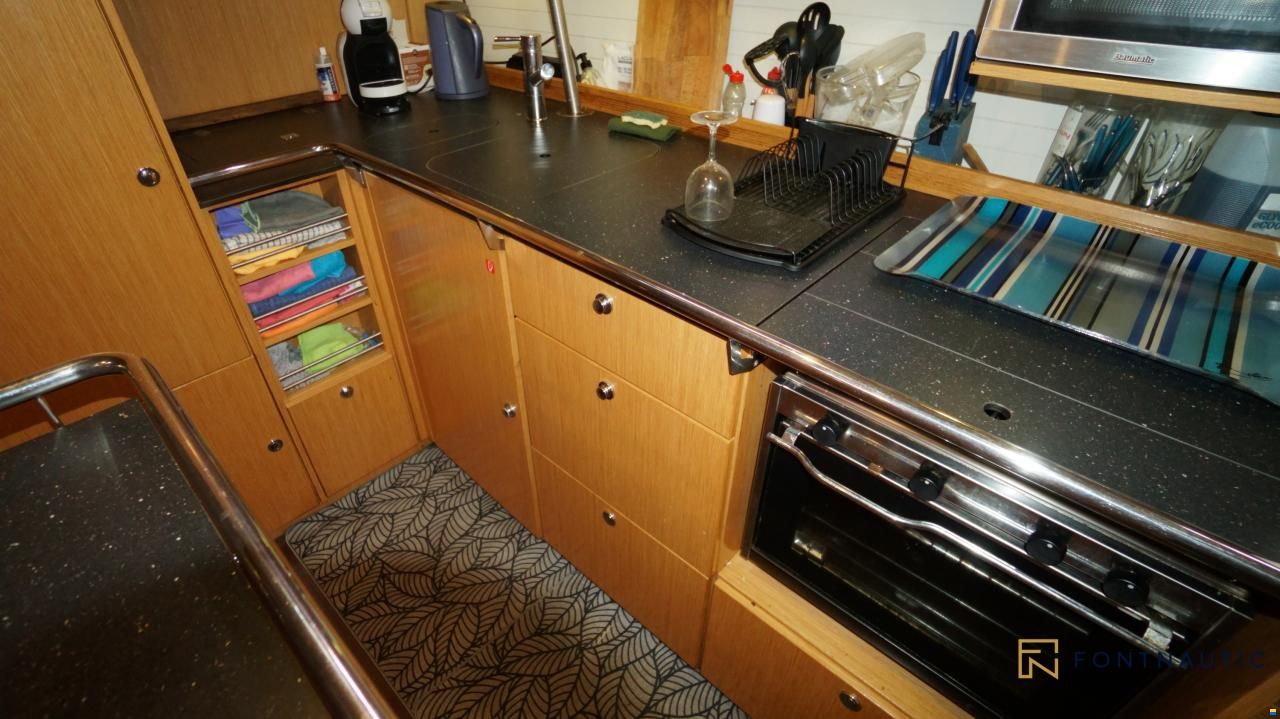 Bavaria 55