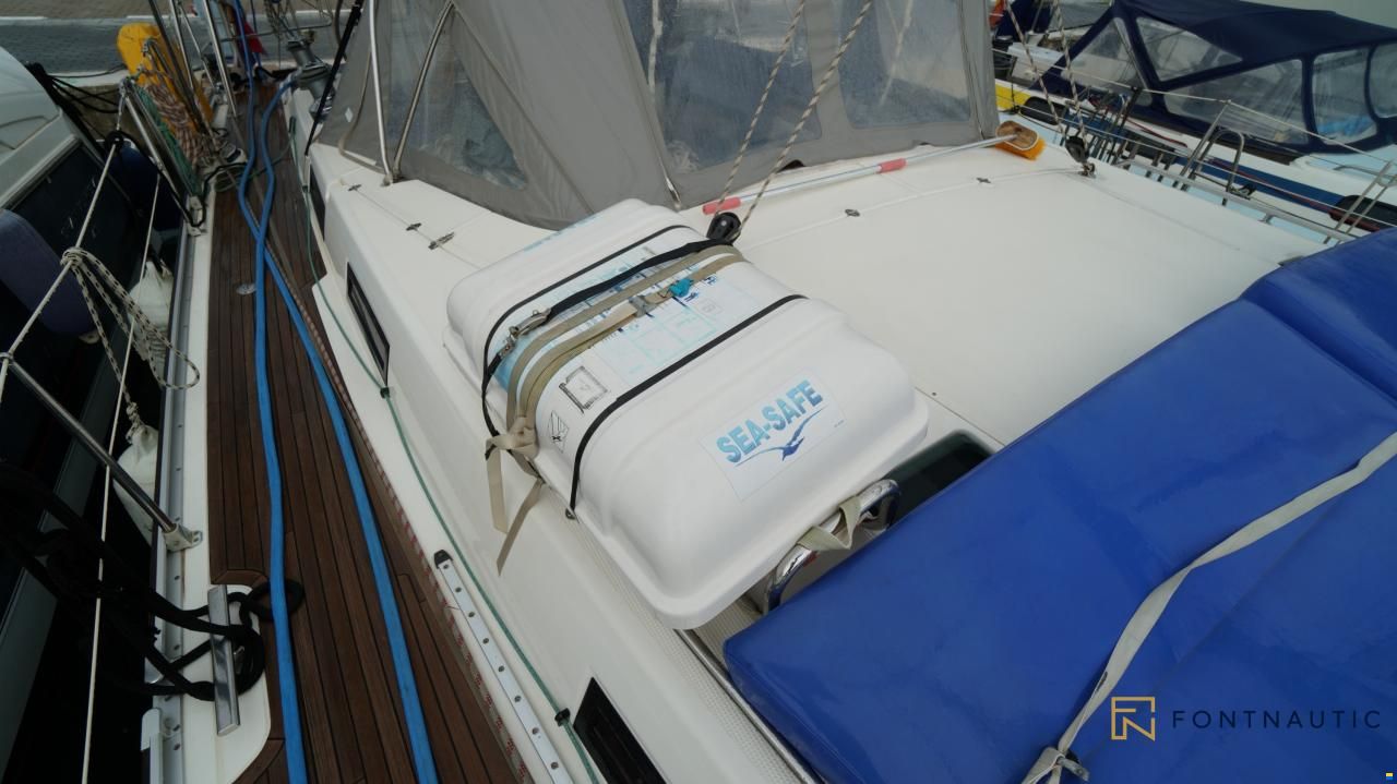 Bavaria 55
