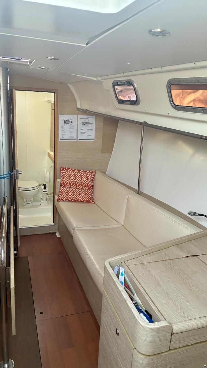 Beneteau First 40