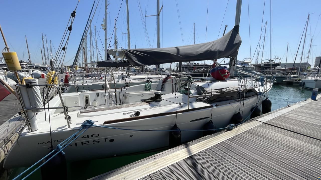 Beneteau First 40