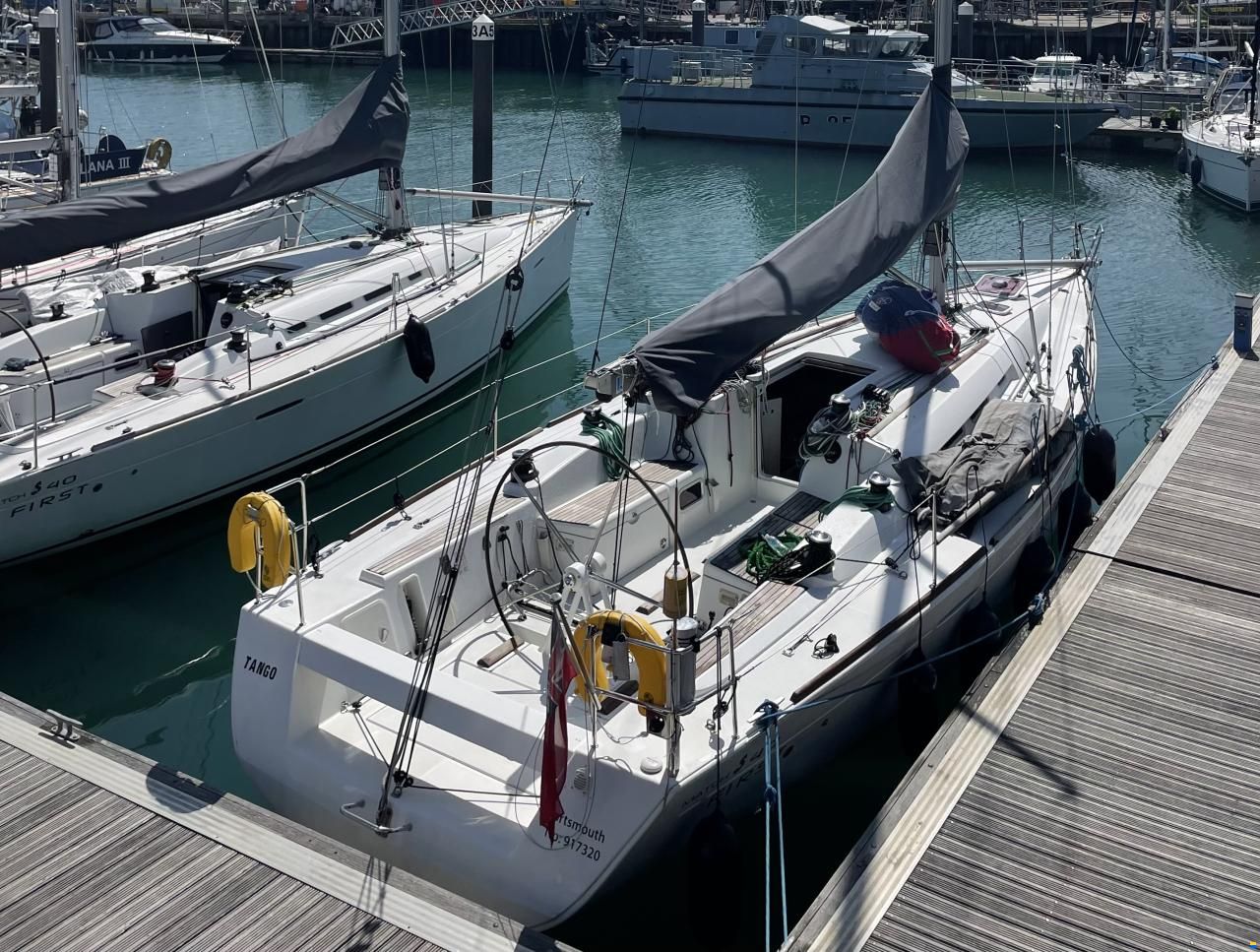Beneteau First 40