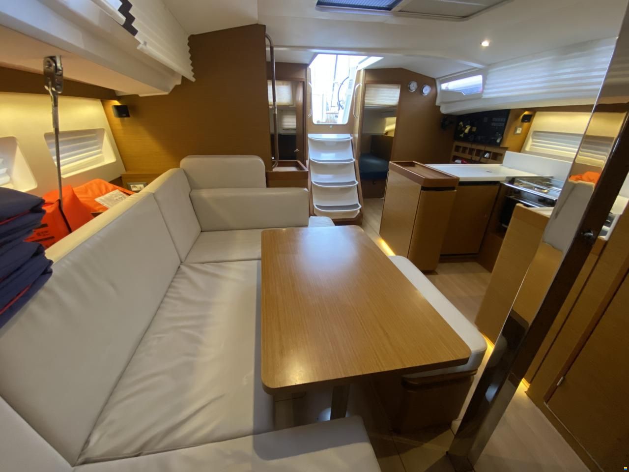 Jeanneau sun odyssey 440
