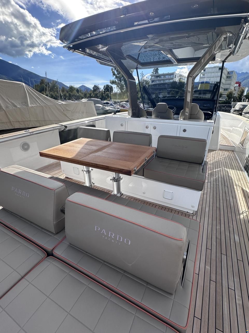 Pardo Yachts P43