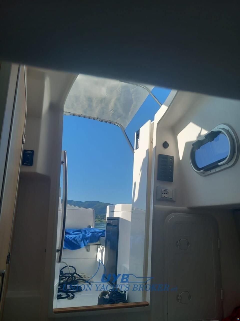 Marinello 590 Cabin