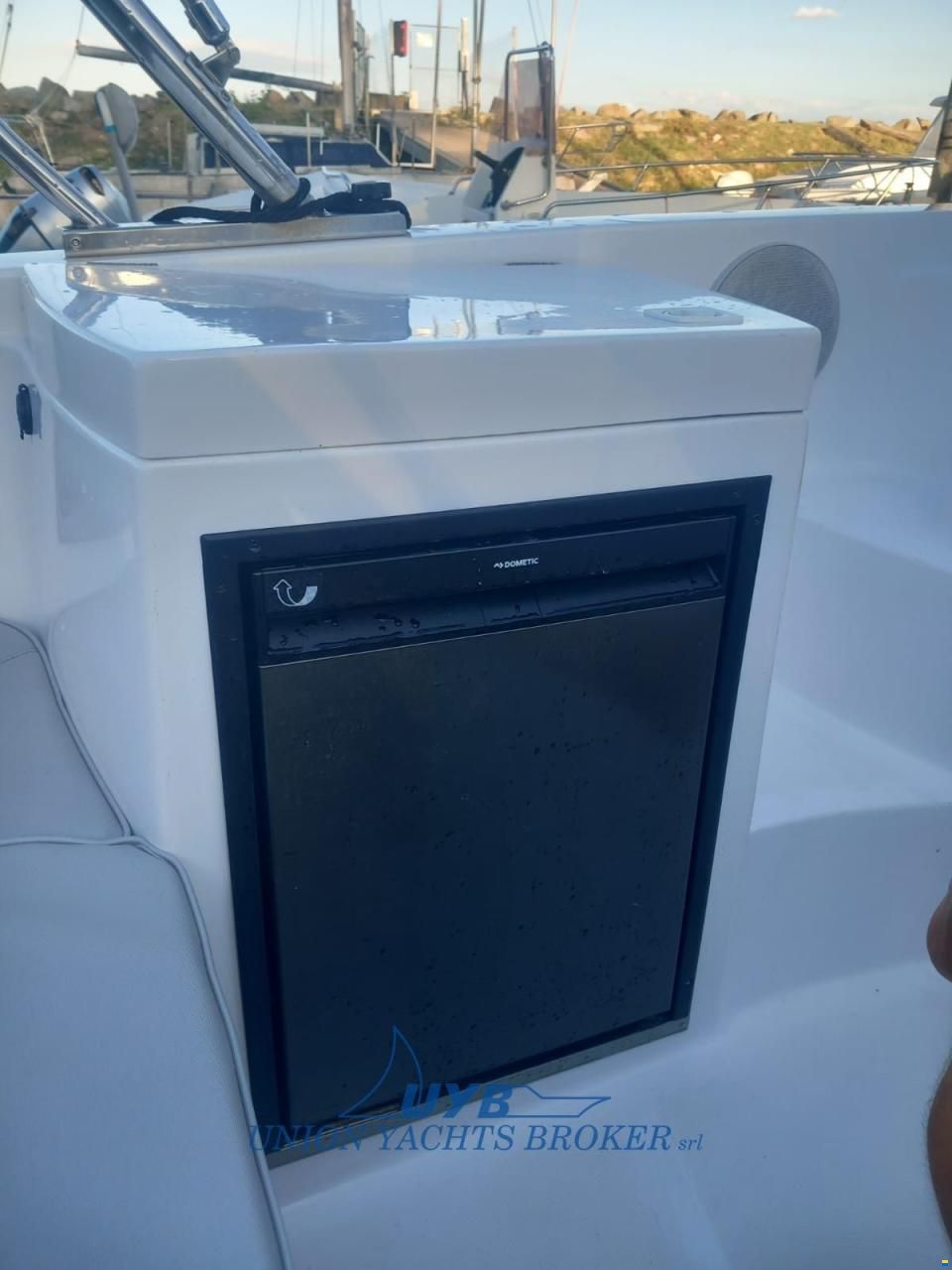 Marinello 590 Cabin